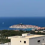 Villa Kiko - - Exclusively Yours - Private Pool & Panoramic Sea Views *