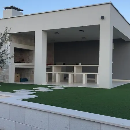 Kiko - - Exclusively Yours - Private Pool & Panoramic Sea Views