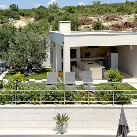 Kiko - - Exclusively Yours - Private Pool & Panoramic Sea Views Villa