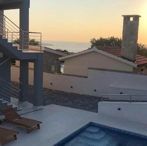 Kiko - - Exclusively Yours - Private Pool & Panoramic Sea Views Villa Primošten