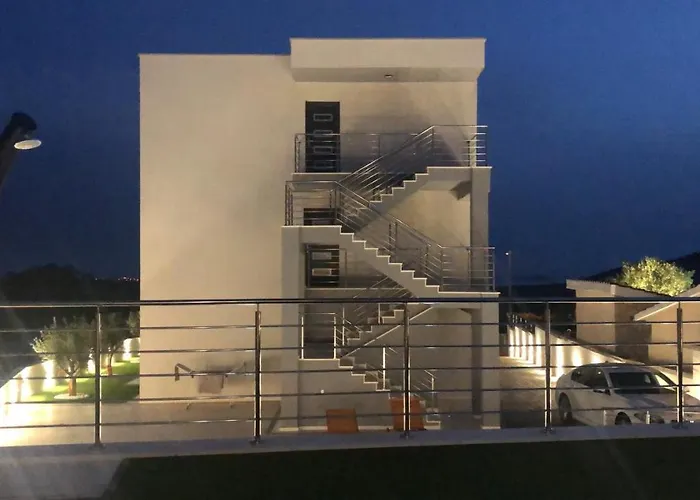 Kiko - - Exclusively Yours - Private Pool & Panoramic Sea Views *