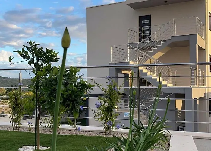 Kiko - - Exclusively Yours - Private Pool & Panoramic Sea Views *