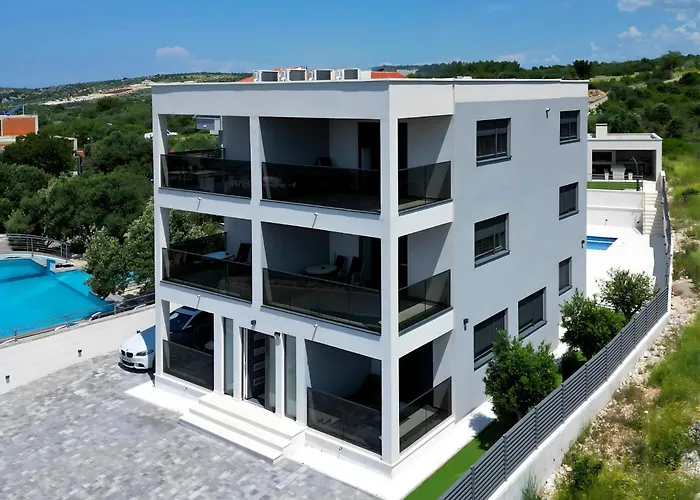 Kiko - - Exclusively Yours - Private Pool & Panoramic Sea Views Villa *